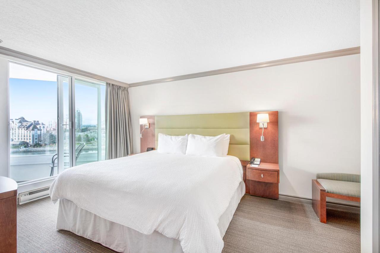 Victoria Regent Waterfront Hotel & Suites Exterior photo